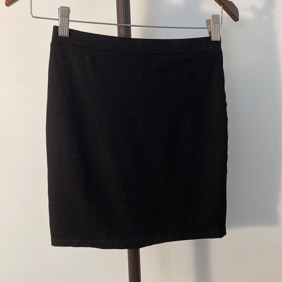 Pencil skirt - forever 21- small - Picture 4 of 6